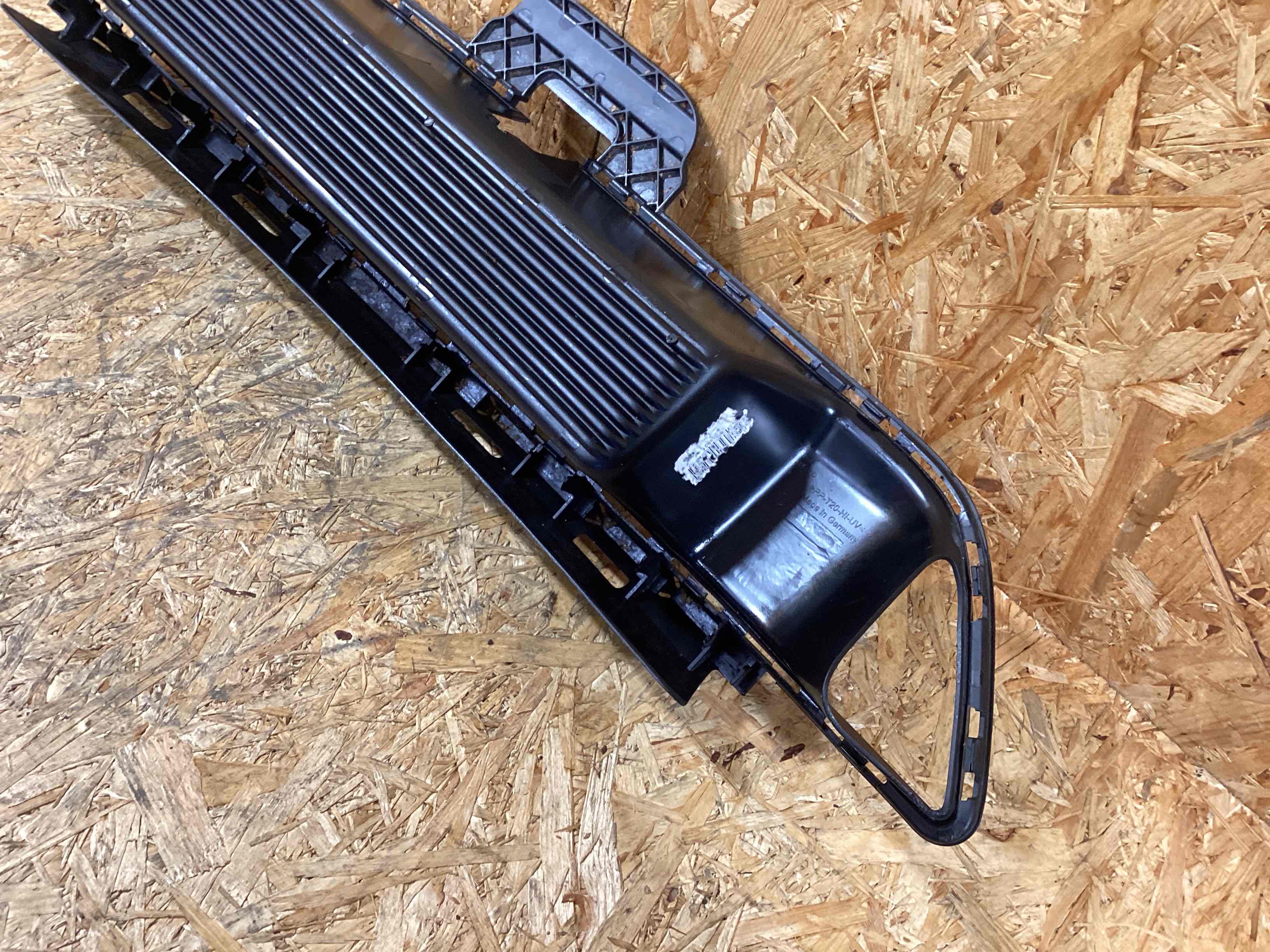 Заглушка, вставка (решетка) в бампер Porsche 911 311025-110