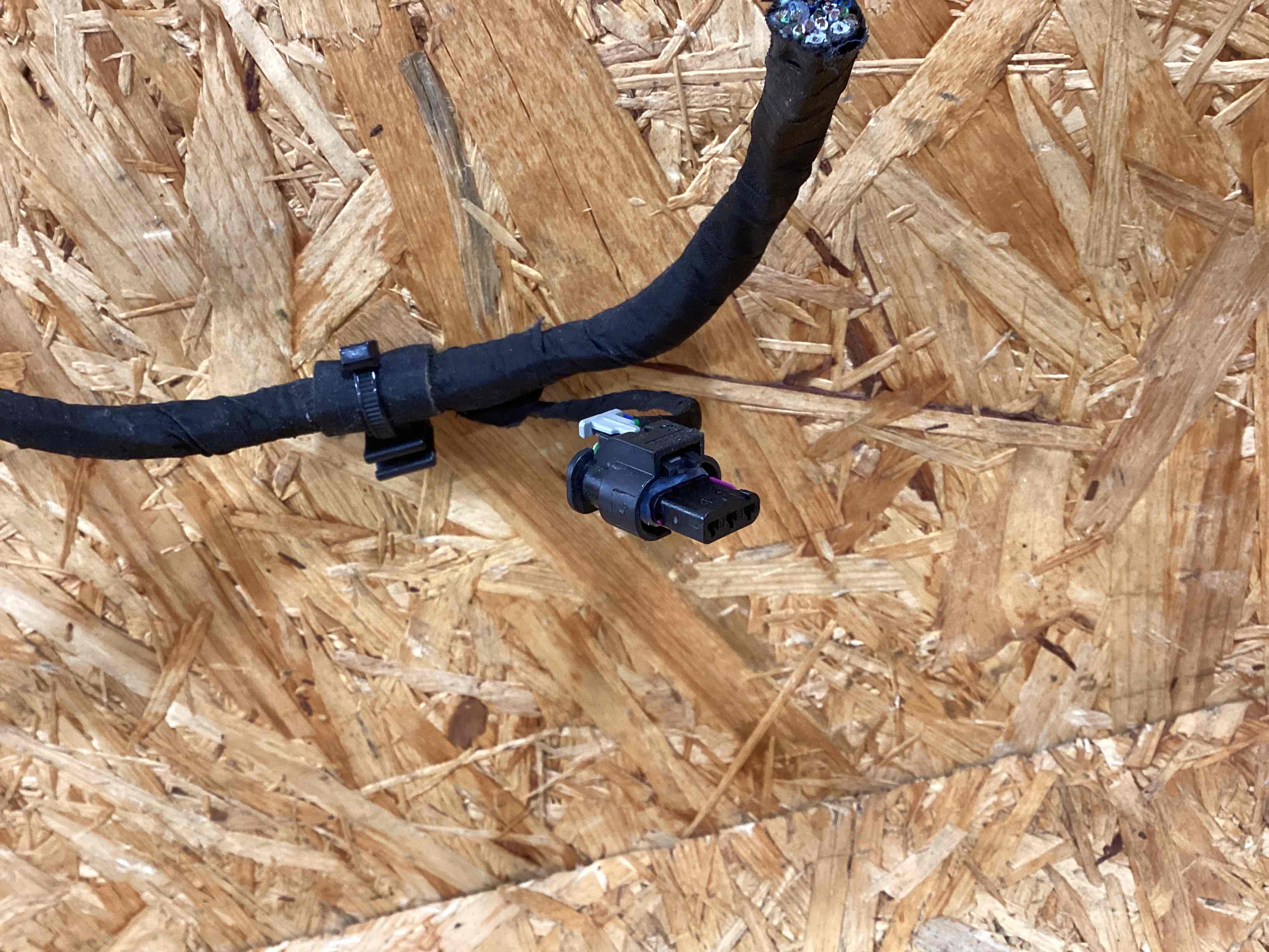 Электропроводка (коса) Porsche Macan 311025-116