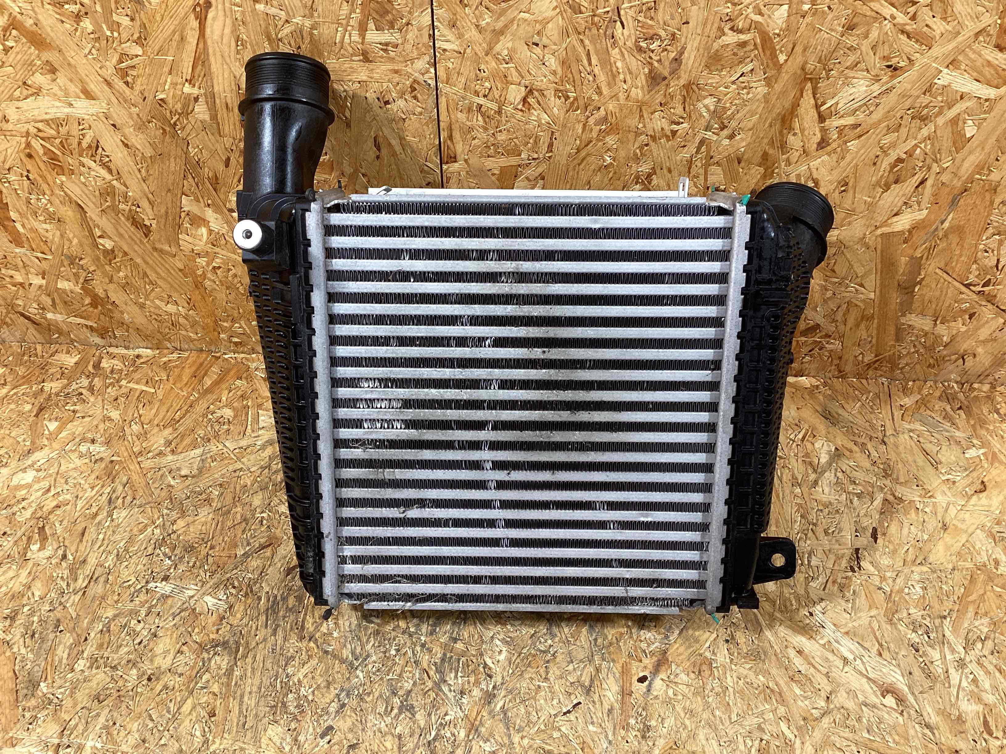 Интеркулер Porsche Panamera 311025-121