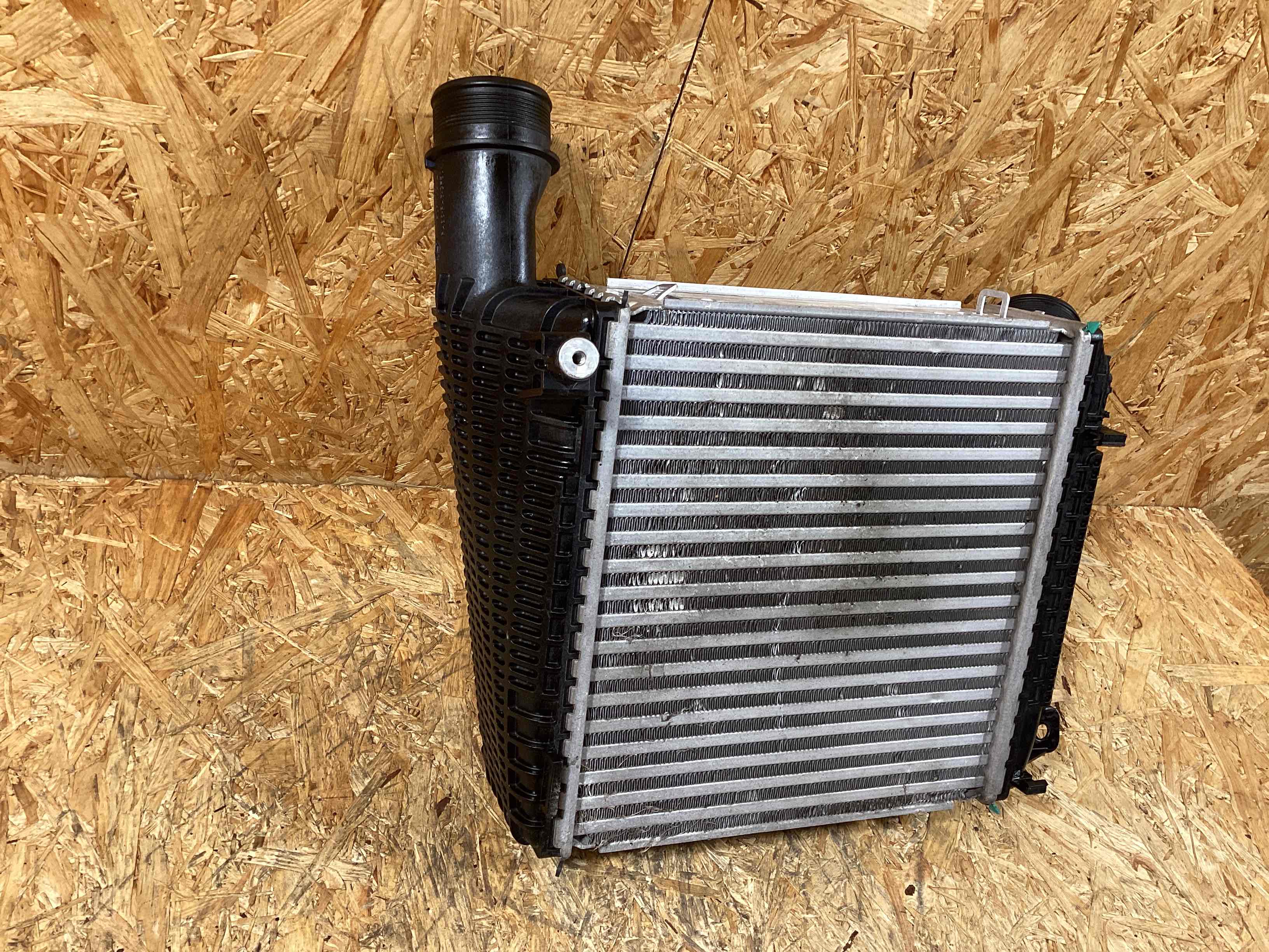 Интеркулер Porsche Panamera 311025-121