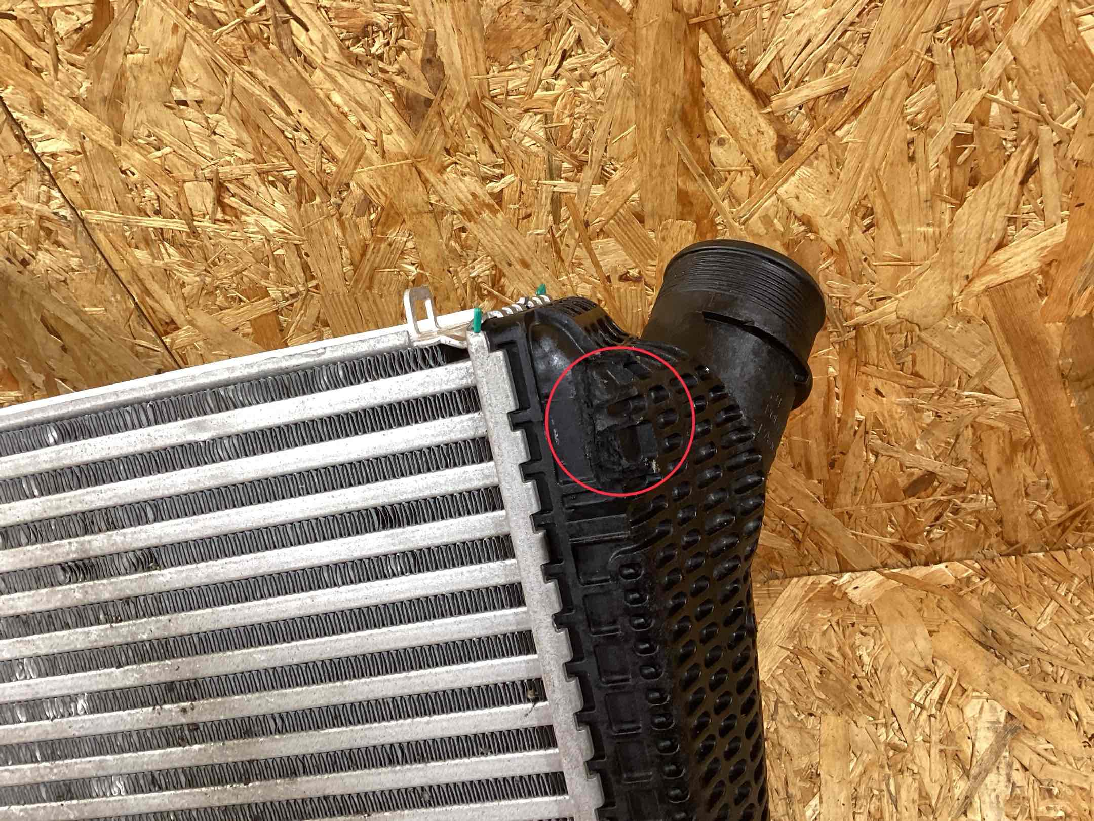 Интеркулер Porsche Panamera 311025-121