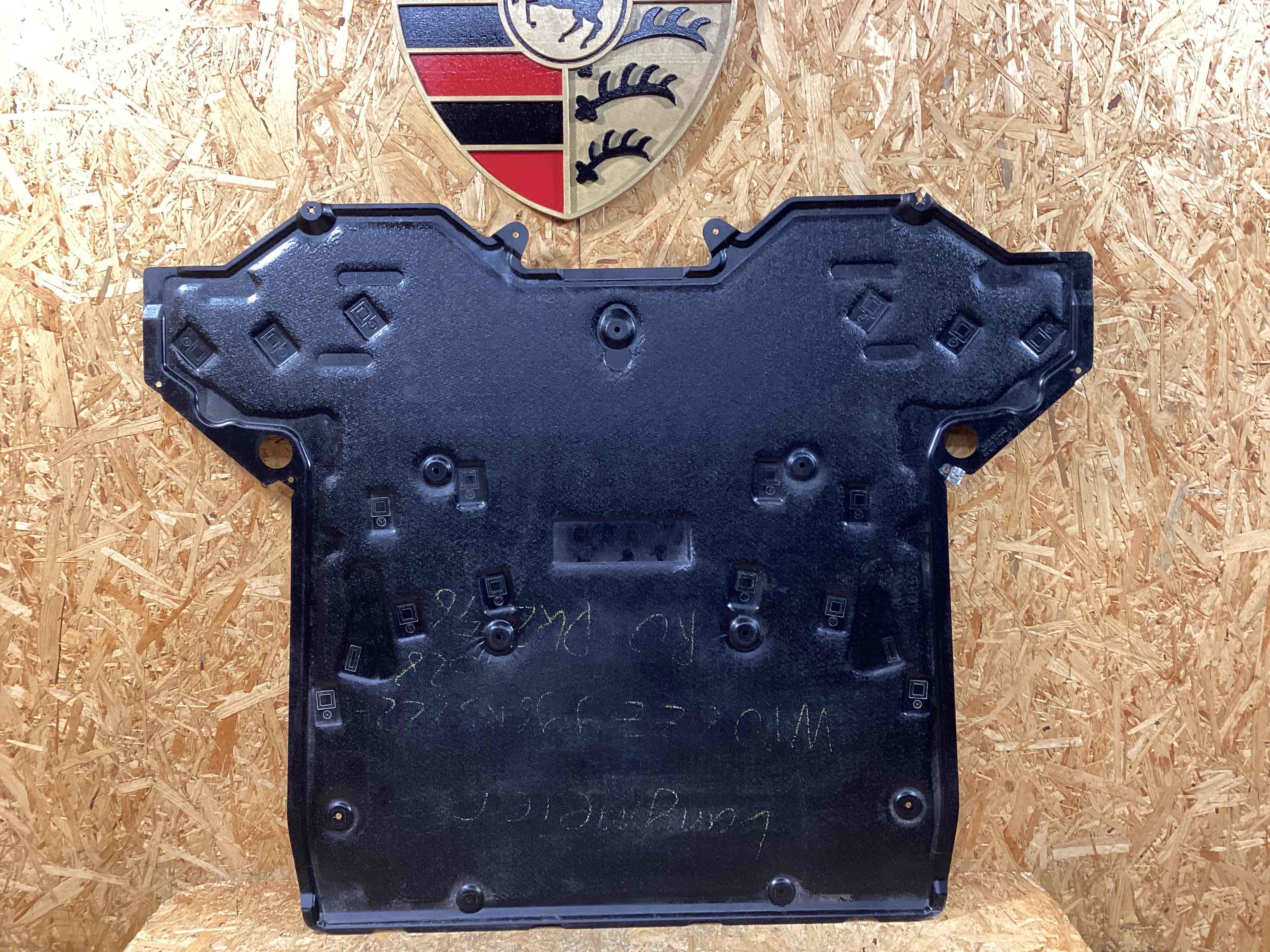 Защита днища кузова Porsche 911 311025-125